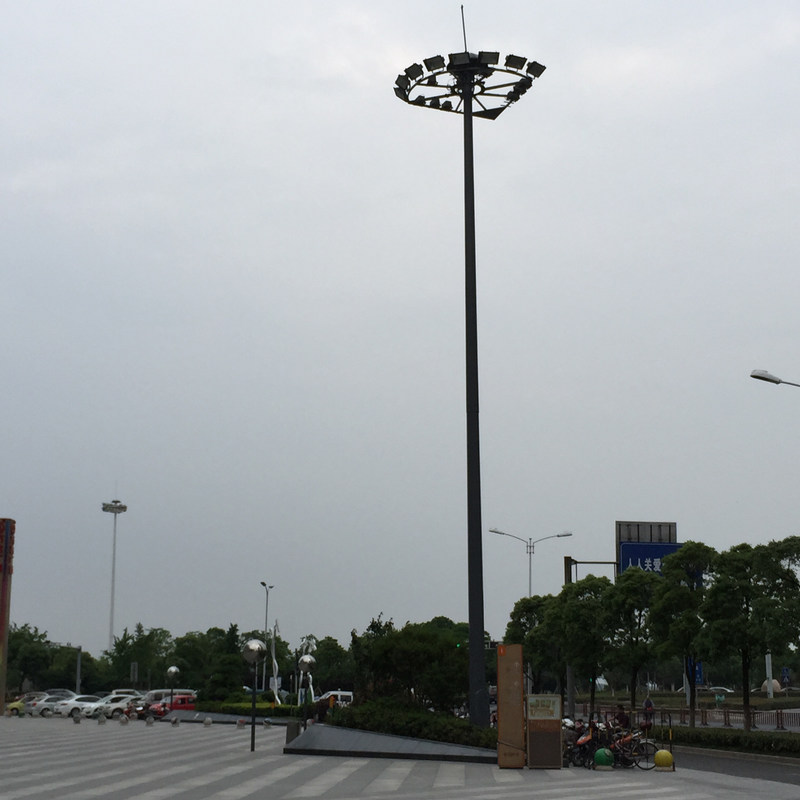 GR50 ASTM A36 550KV 28m Q345 High Mast Light Pole